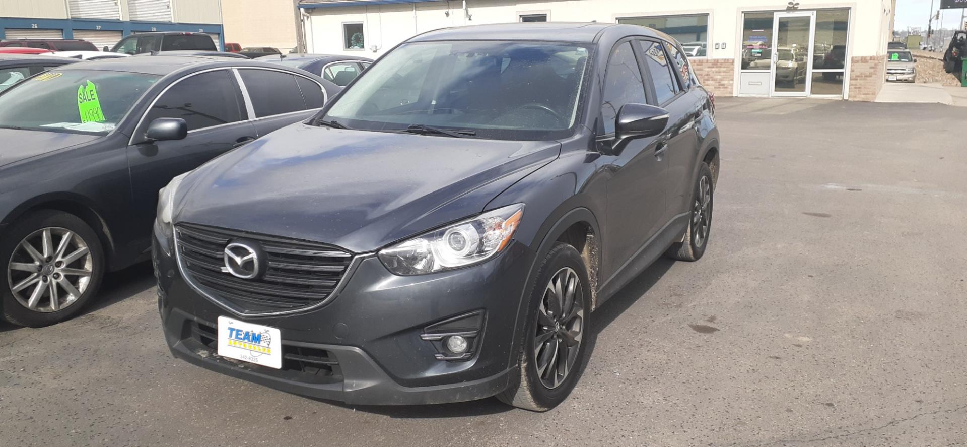 2016 Mazda CX-5 (JM3KE4DY5G0) , located at 2015 Cambell Street, Rapid City, SD, 57701, (605) 342-8326, 44.066433, -103.191772 - CARFAX AVAILABLE - Photo#2